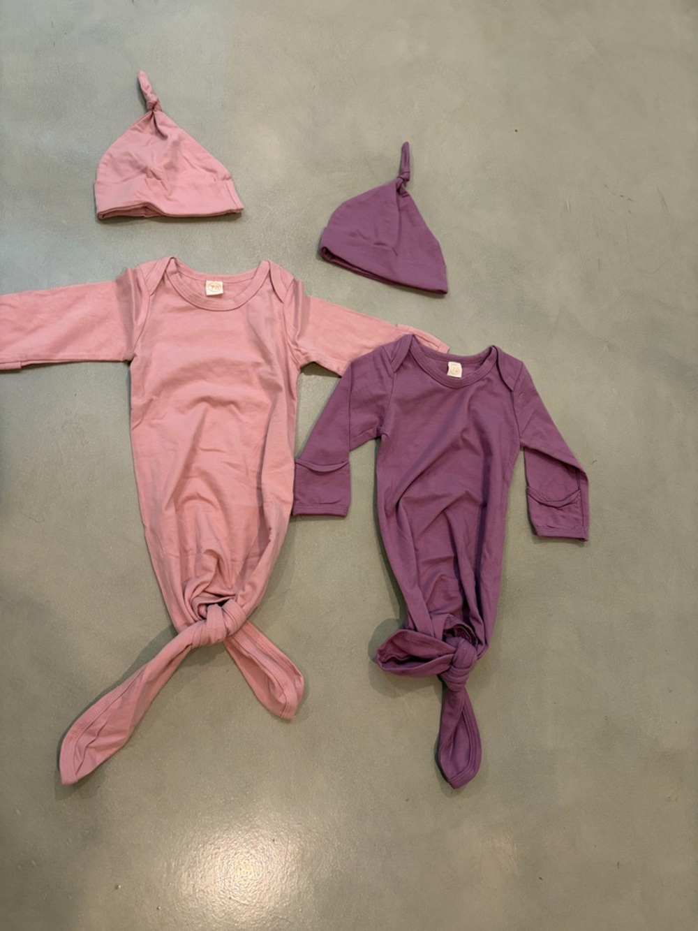 Soft Knot Baby Gown and Hat Set - Pink and Purple